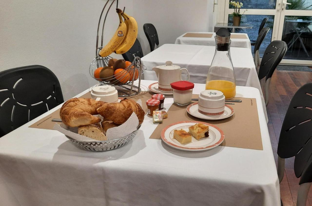 فندق Au Bon Accueil بيرو جْييريك المظهر الخارجي الصورة